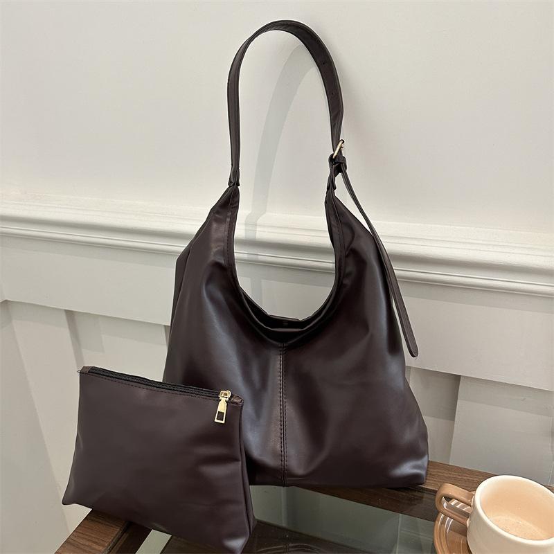 Bolsa de Ombro Soft Moderna + Necessaire de brinde