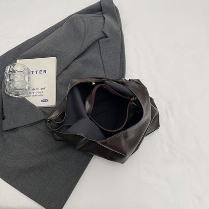 Bolsa de Ombro Soft Moderna + Necessaire de brinde