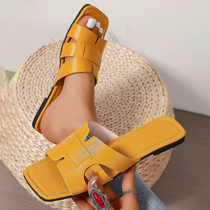 Sandália Rasteira de Couro Feminina Daisy