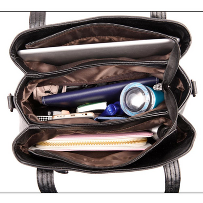 Bolsa Feminina em Couro Legítimo - Gina