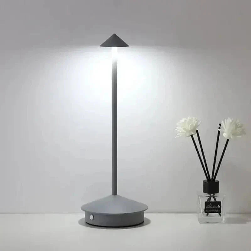 Luminária de Mesa Decorativa Sem Fio, Recarregável com Design Moderno Abajur 0005 My Store Cinza 
